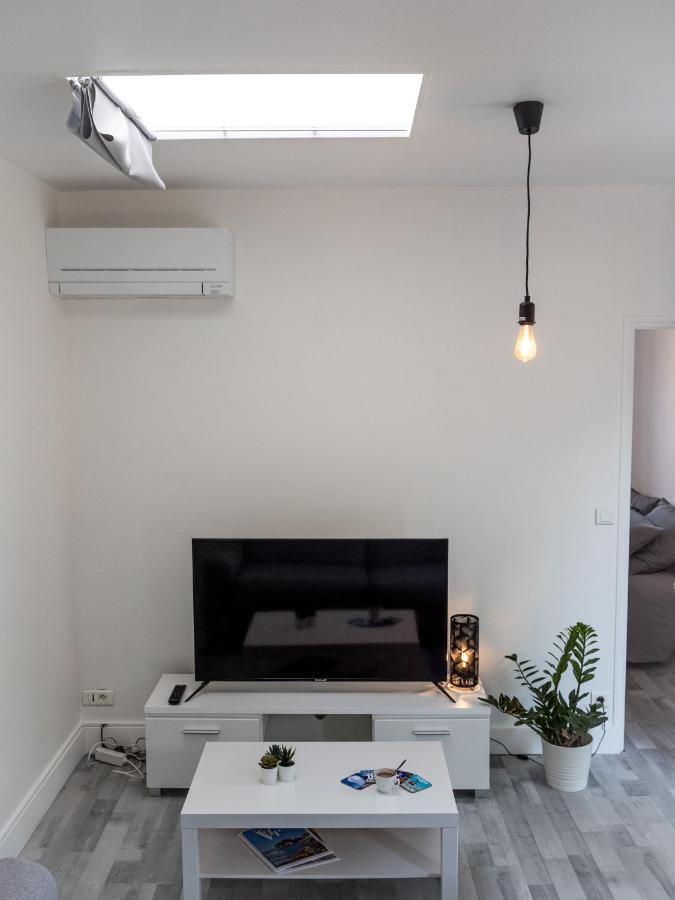 Logement Le Serein ตูลง ภายนอก รูปภาพ