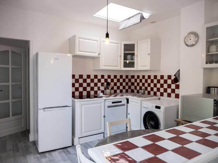 Logement Le Serein ตูลง ภายนอก รูปภาพ